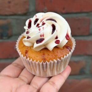 seizoensmaken-winter-cupcake-cherry-cheesecake
