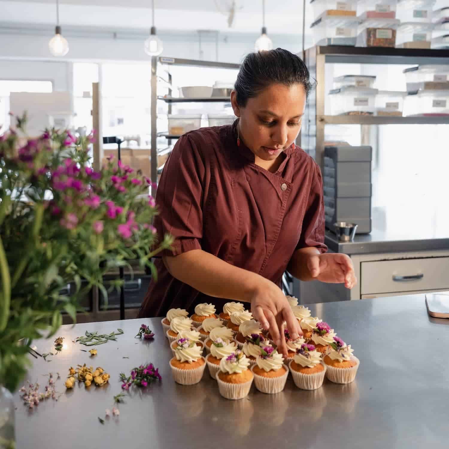 Smaken ontwikkelen in de bakkerij van Amsterdam Cupcake Company.