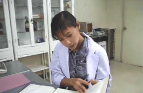 siswi pelajar sma cantik bareng pacar viral di toilet sekolah