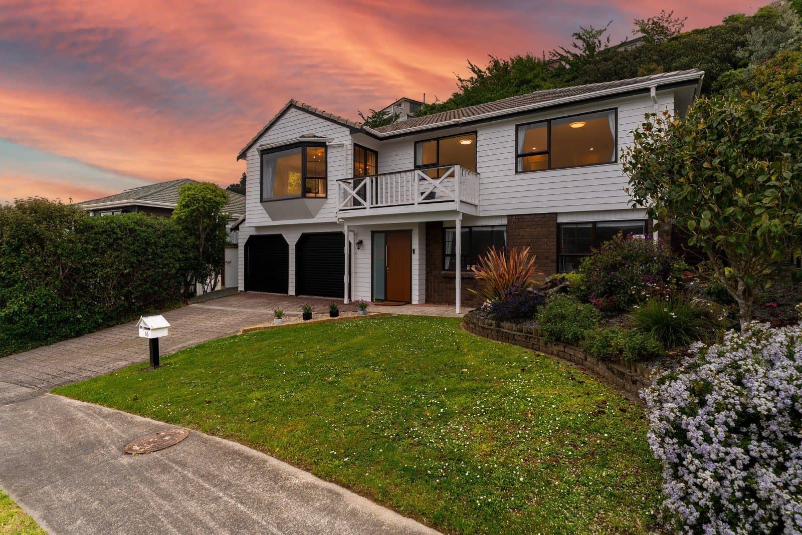 16 Ordley Grove, Tawa