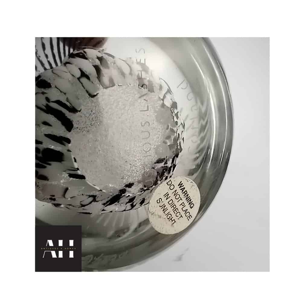 Luscious Lashes Paperweight Caithness, Helen MacDonald, 2003 - Image 2