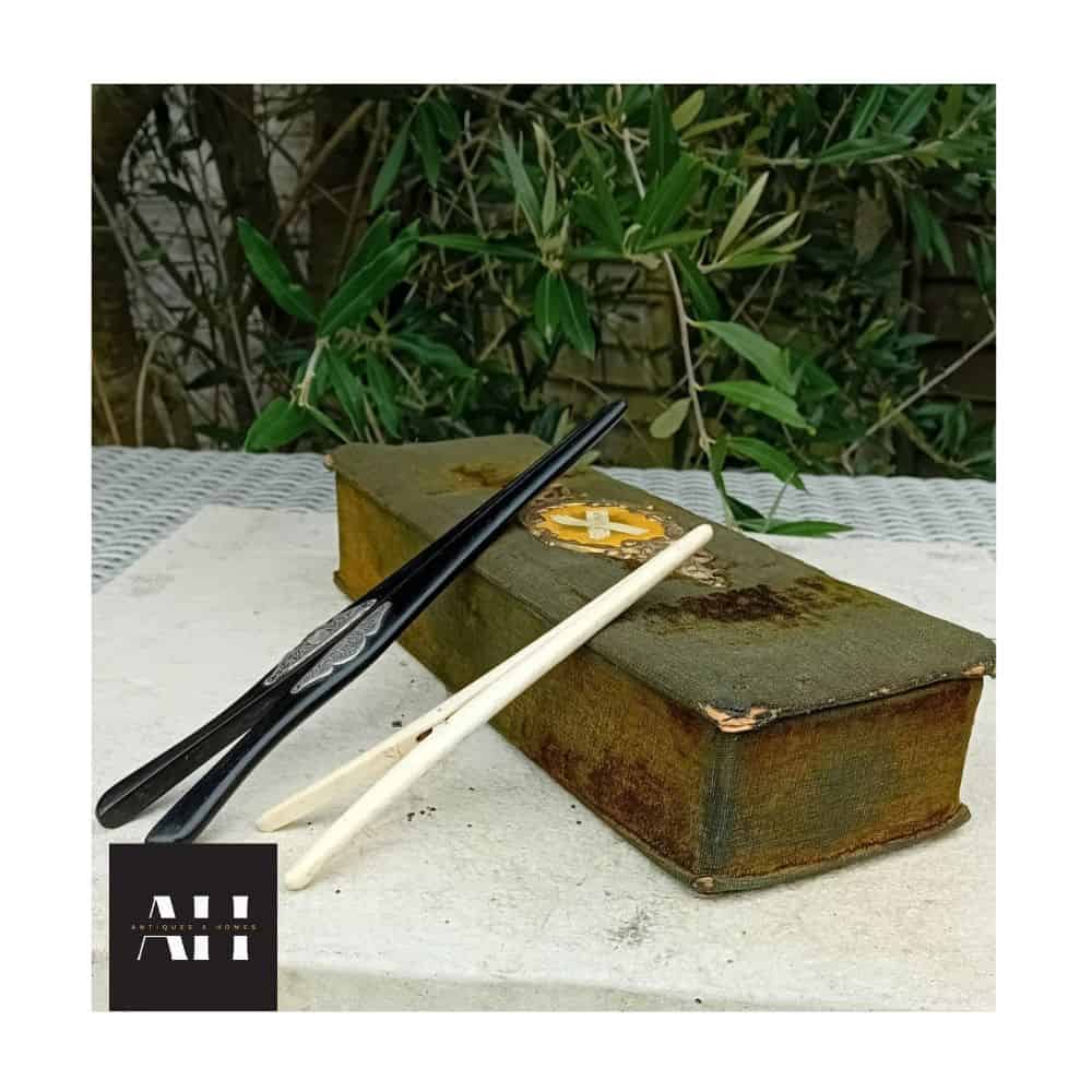Antique Glove Stretchers in Box – Ebony & Bone - Image 3