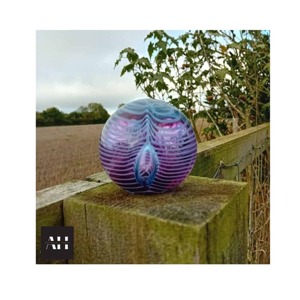 Okra Glass Paperweight – 1982 by Richard Golding - Image 2