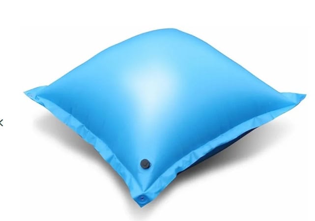 Blauw vierkant opblaasbaar kussen met ventiel