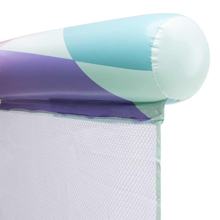 Opblaasbare speelstructuur detail met kleuren patroon