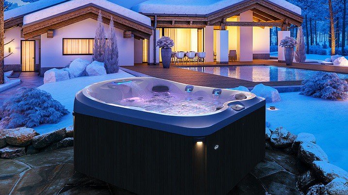 j 435 jacuzzi 4
