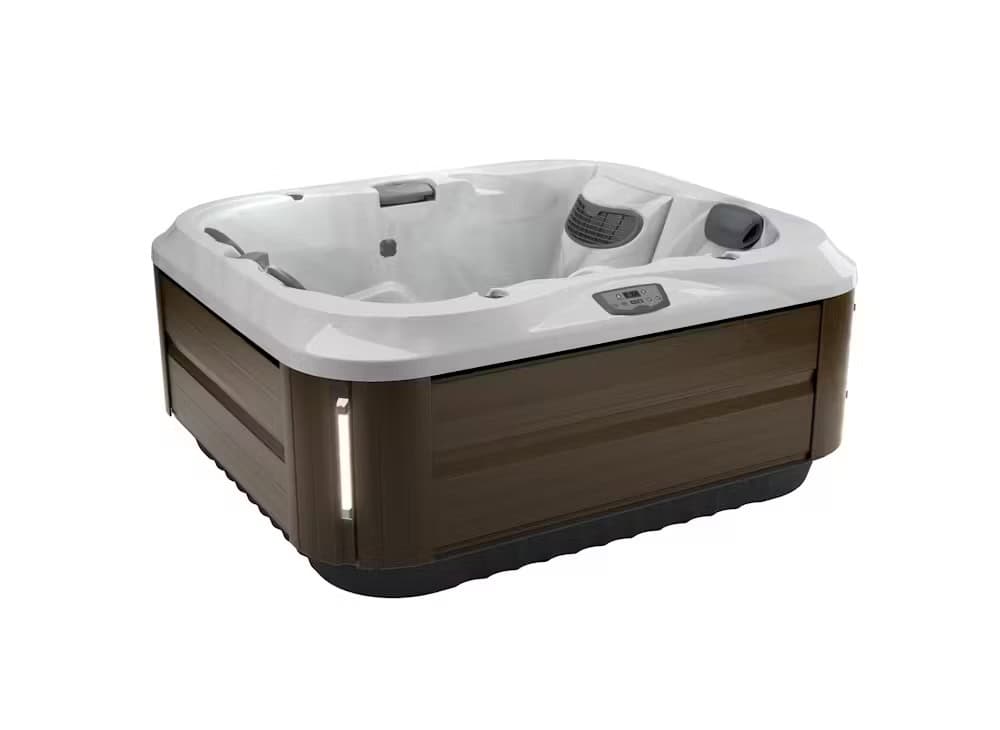 Moderne vierkante jacuzzi met houten bekleding