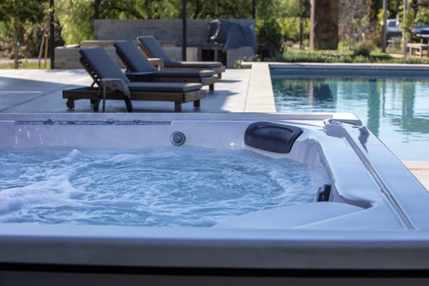 sfeerfoto strakke design jacuzzi