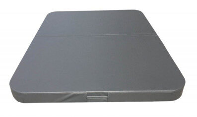 Grijze opvouwbare mat met handvat