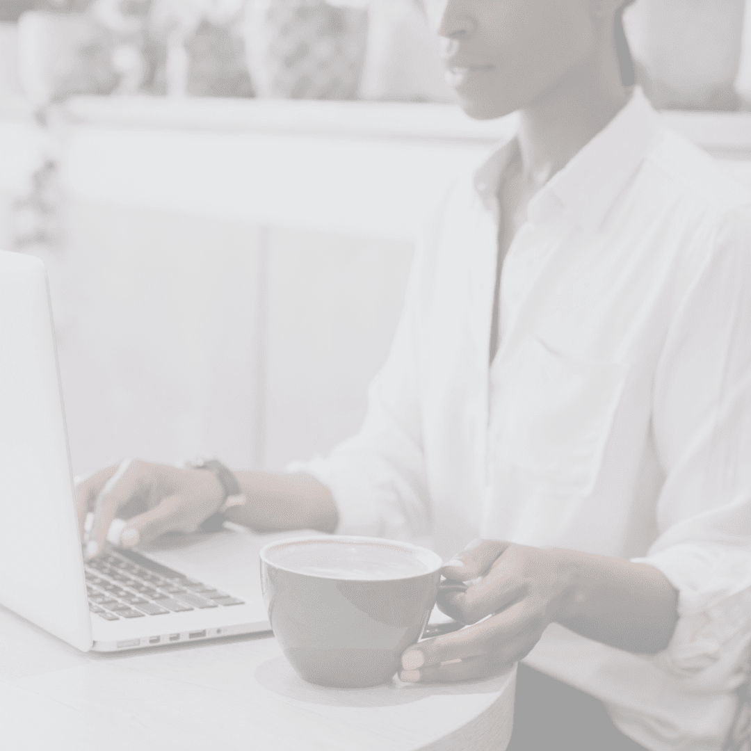 decider de suivre le chemin de la transformation de vie pour vivre alignee avec ses valeurs houefagbaguidi.com .png