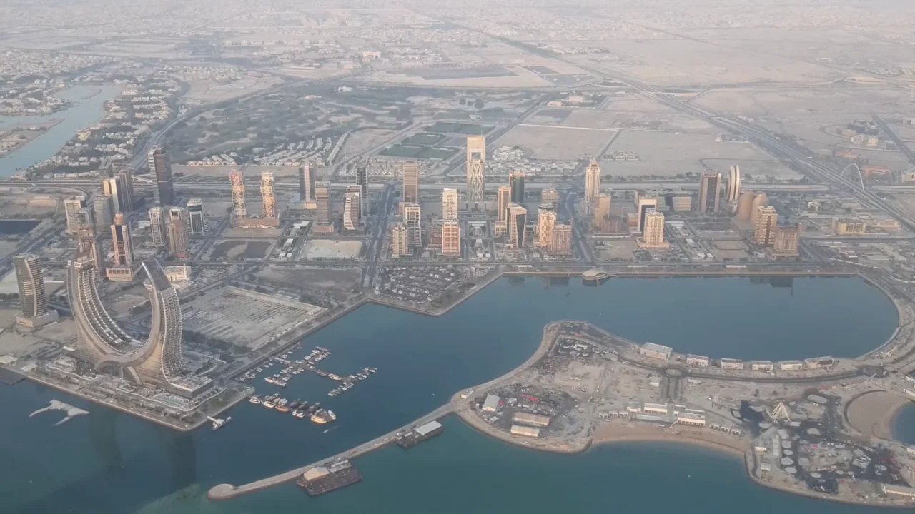 أفق لوسيل وجزر قطيفان