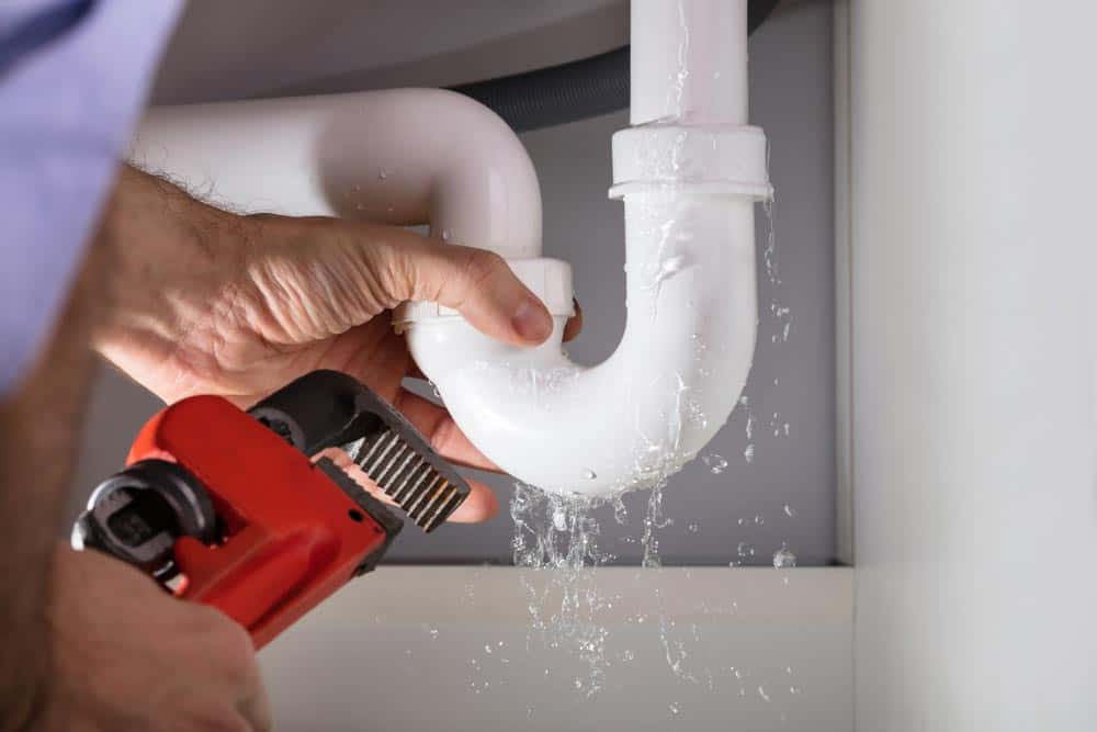 4 Plumbing Quick Fixes You Should Learn