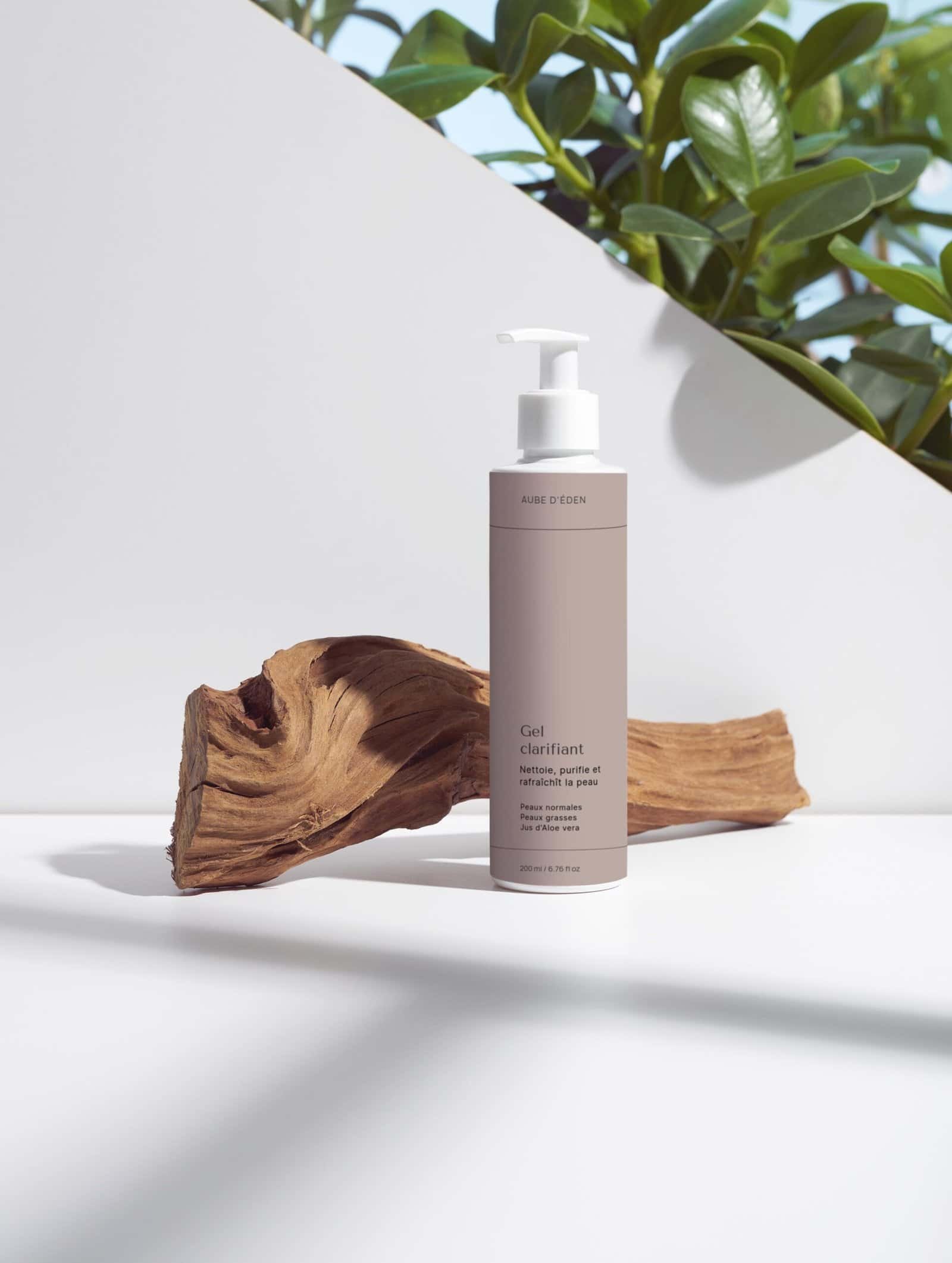 Gel clarifiant pour la peau d'Aube d'Éden