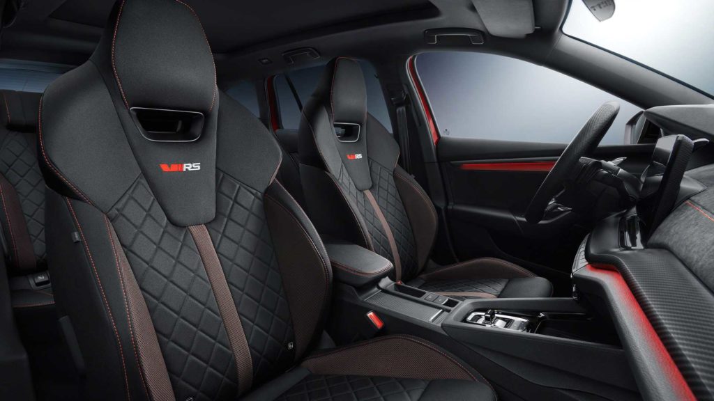 Škoda Octavia RS iV interiér