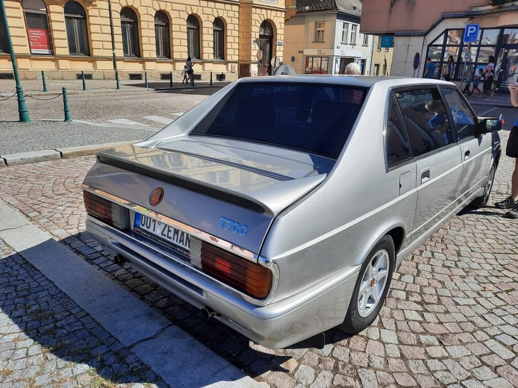 Tatra 700