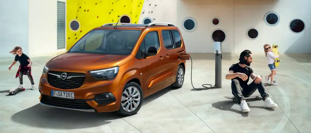 opel combo e-life