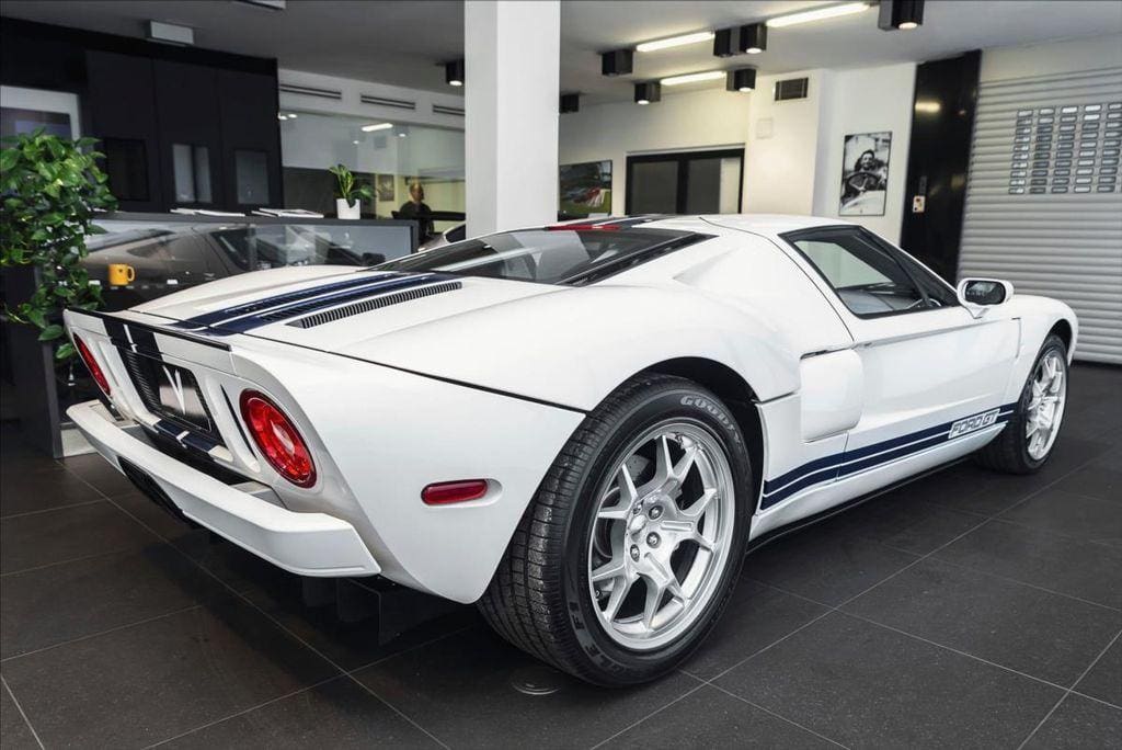Ford GT