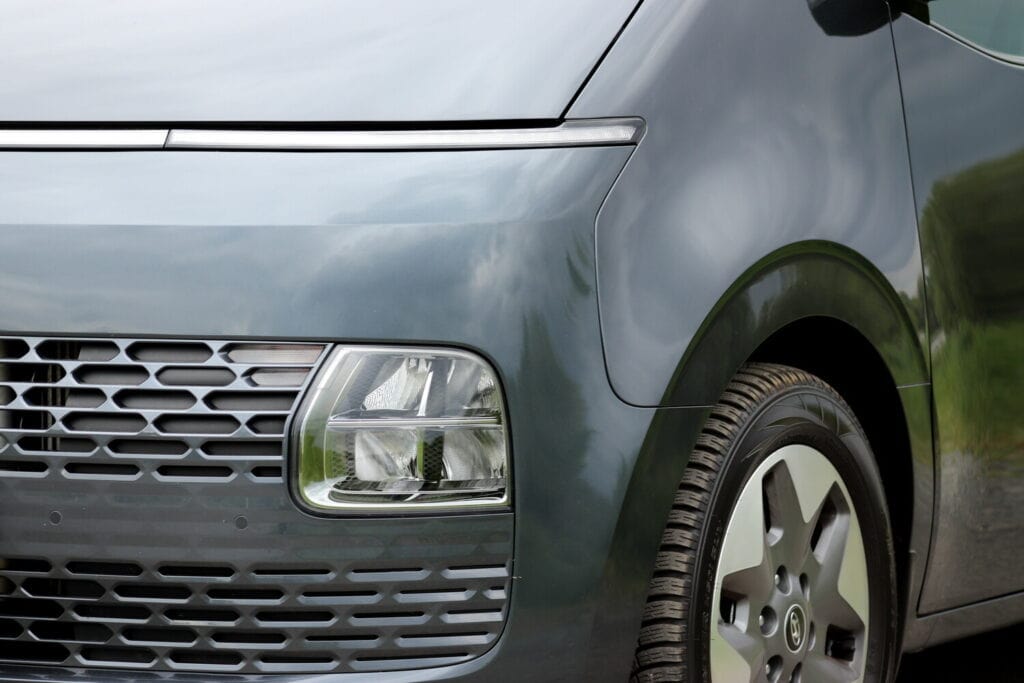 Test Hyundai Staria