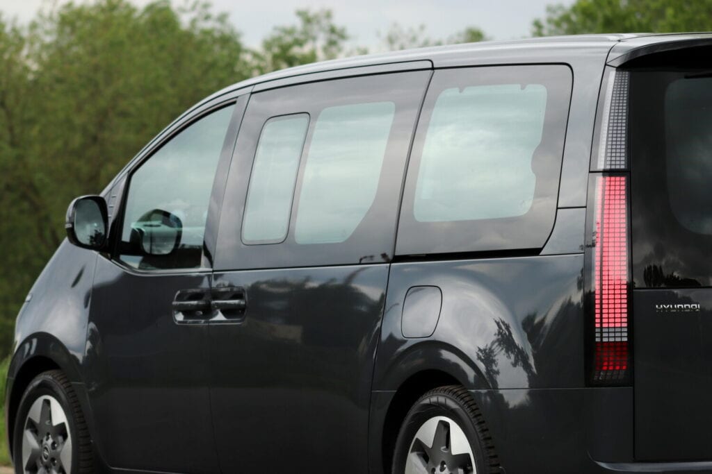 Test Hyundai Staria