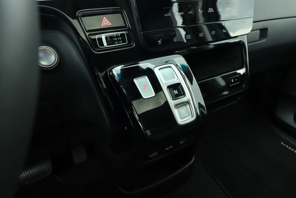 Test Hyundai Staria