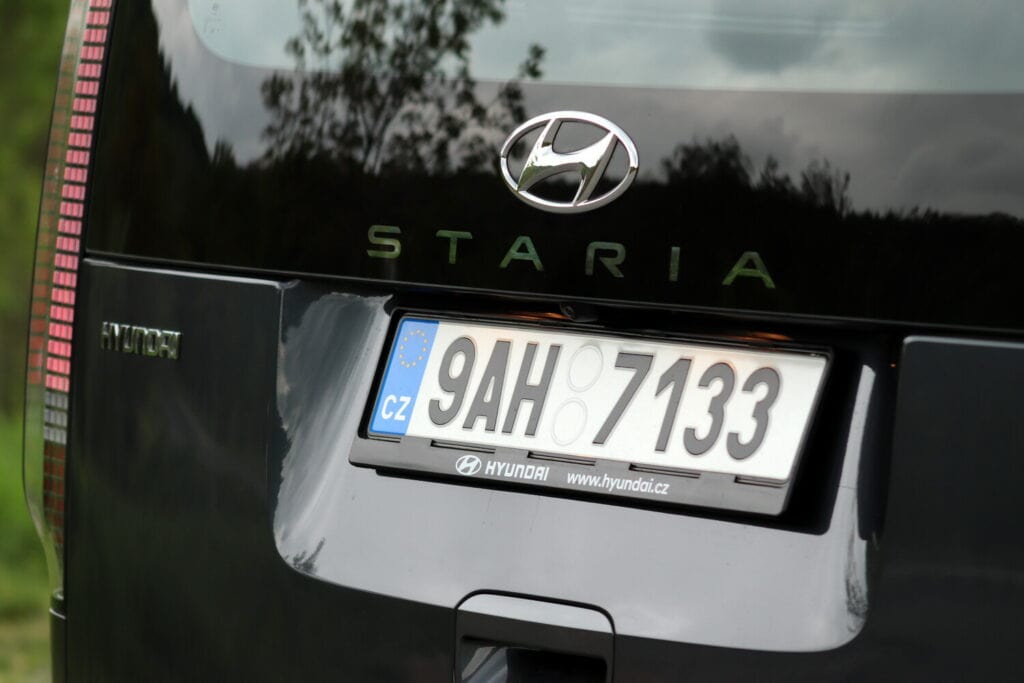 Test Hyundai Staria