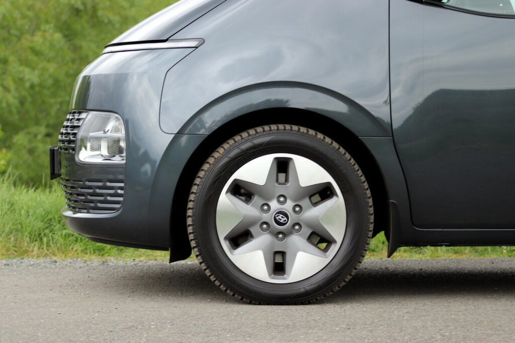 Test Hyundai Staria