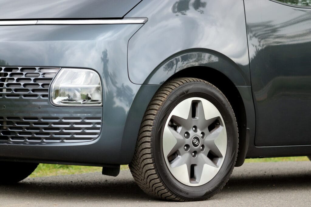 Test Hyundai Staria