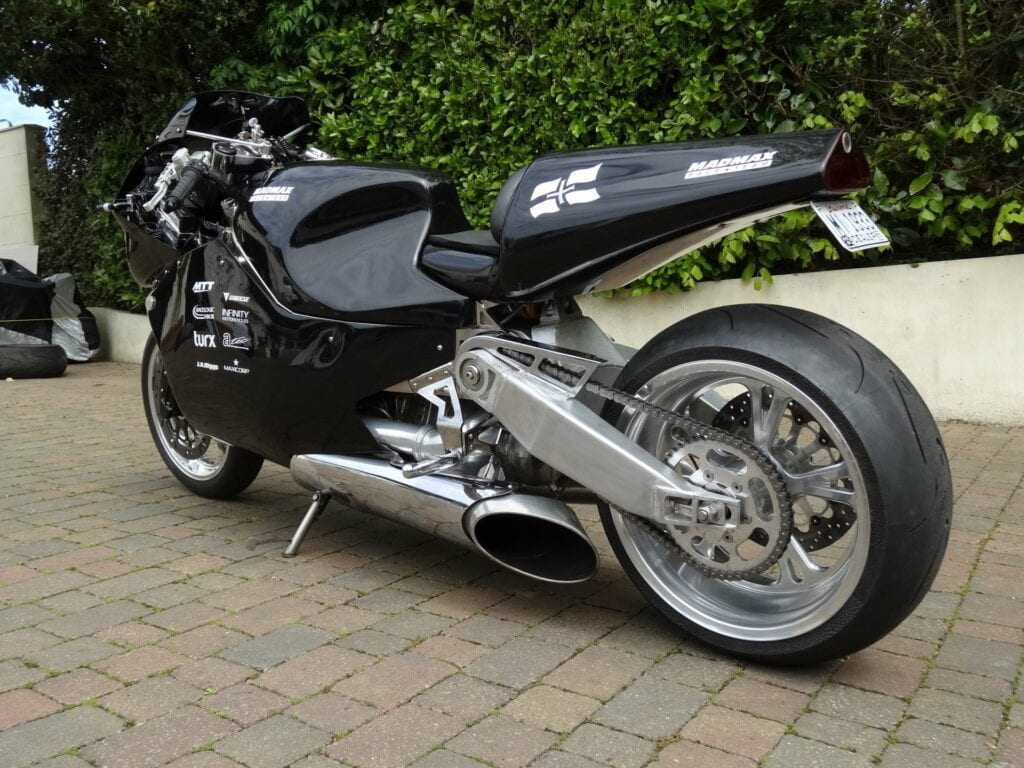 MTT Turbine Superbike Y2K