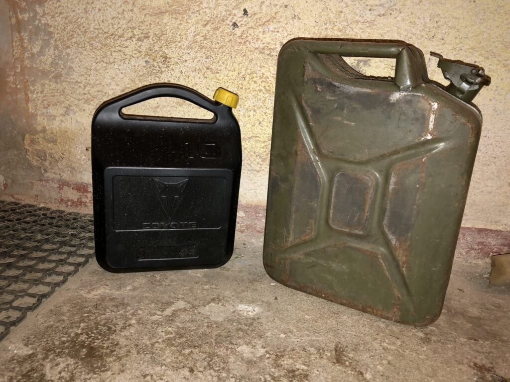Kanistry na palivo