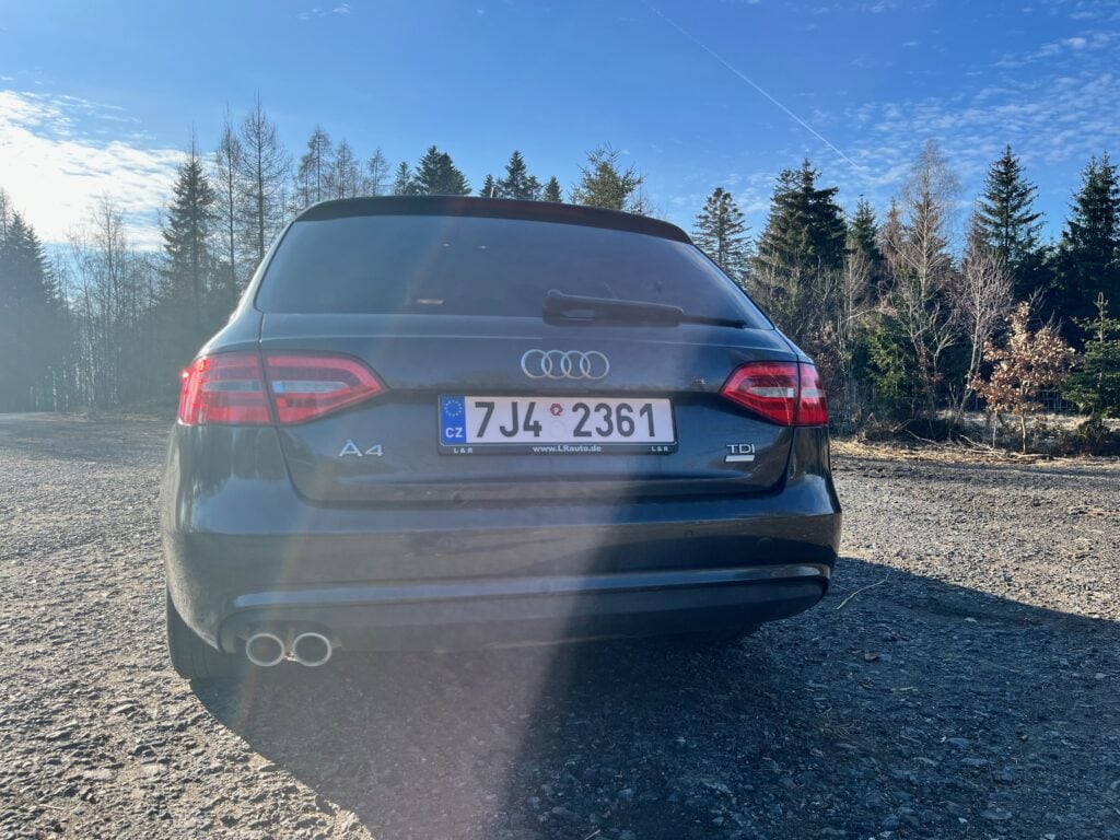 audi a4 b8 zadek