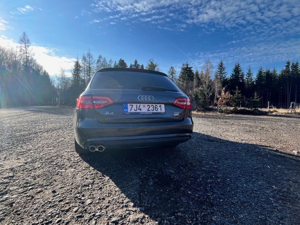 audi a4 b8 zadek