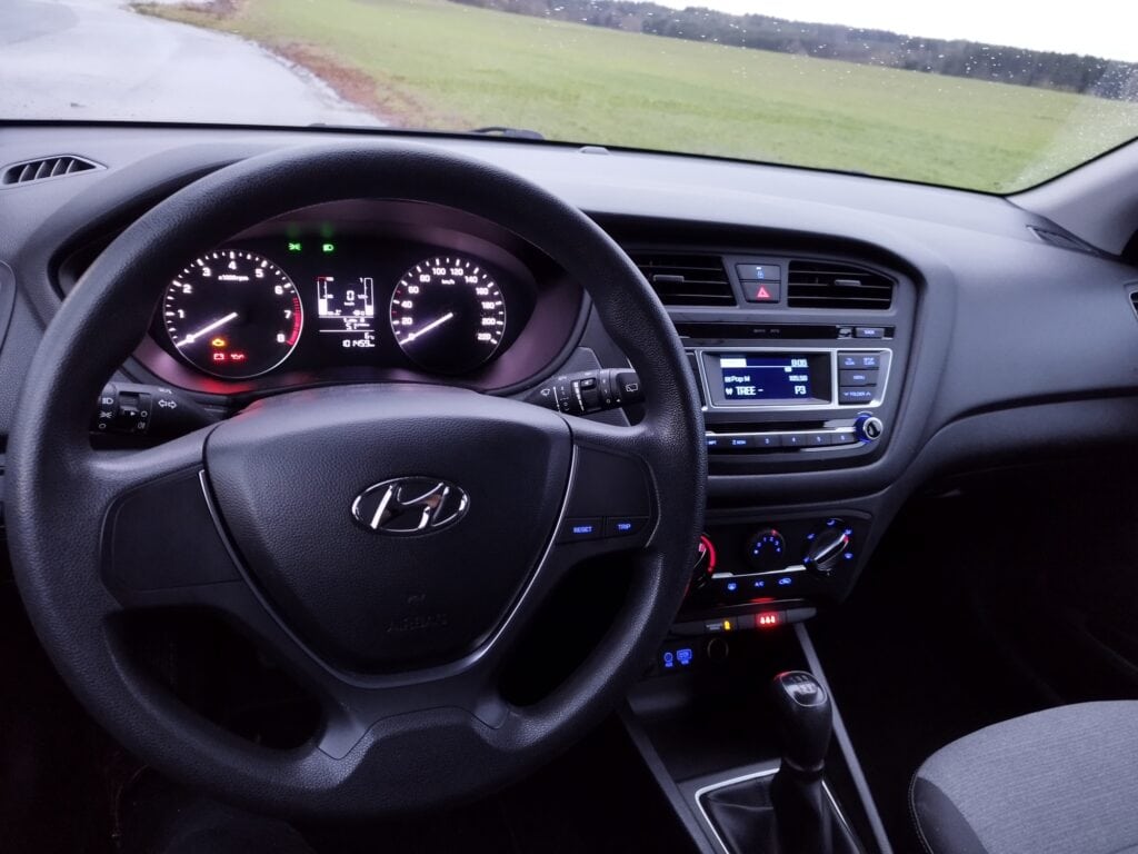 Hyundai i20 volant