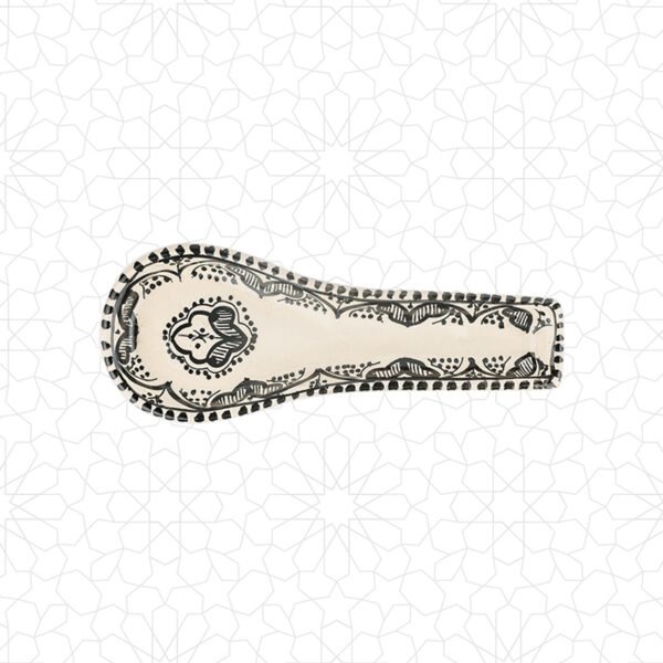 ملعقة كبيرة من السيراميك أسود