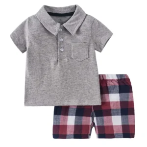 Conjunto de 2 piezas Polera gris + short cuadrille