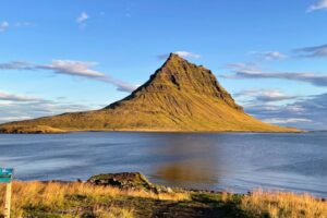 Smuk vejrudsigtdar ved Islandsk kaldet Kirkjufell.