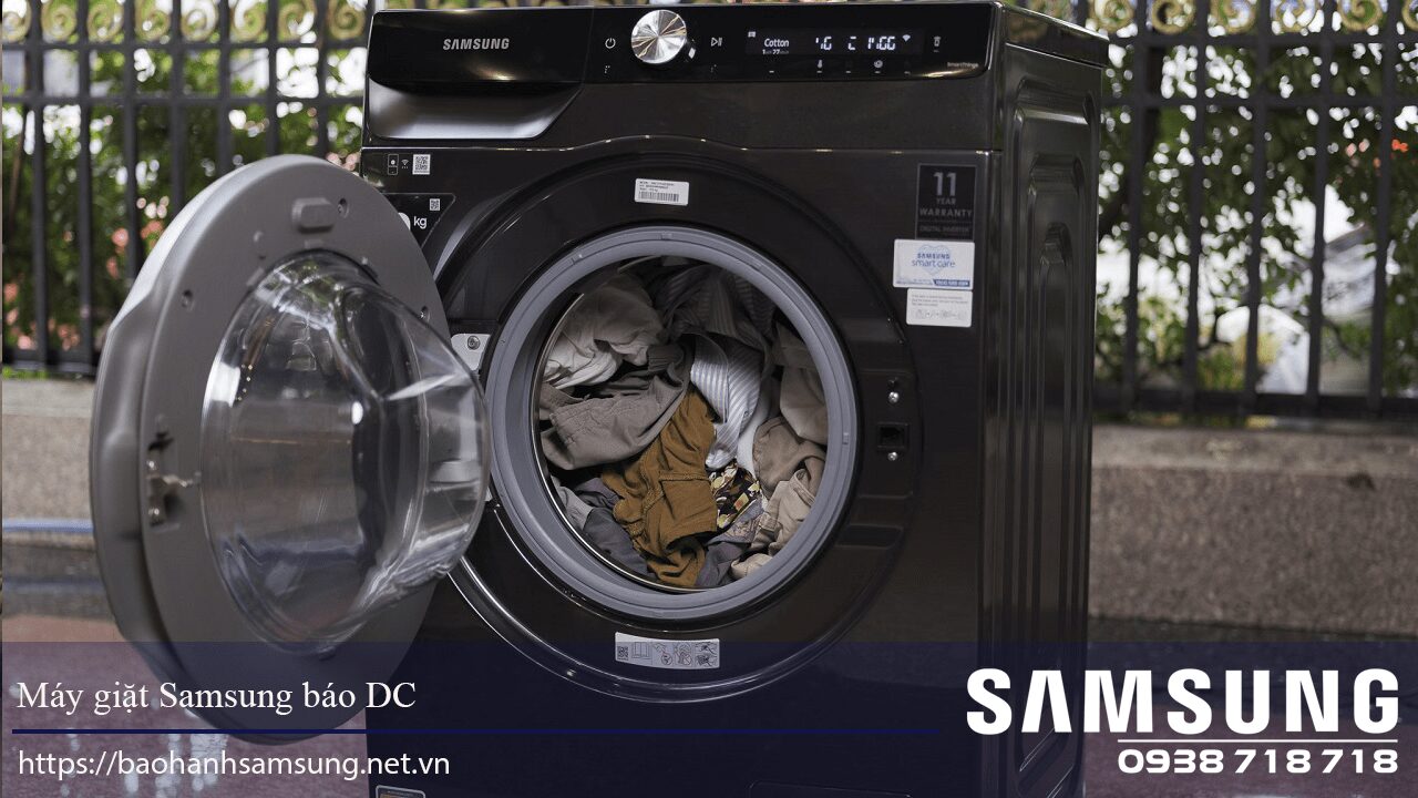 Clothes inside a Samsung washing machine for repair or warranty service in Vietnam.