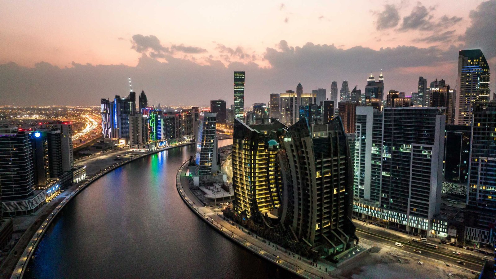 Luxury Dubai skyline with Pagani Residences at Da Vinci Tower.
