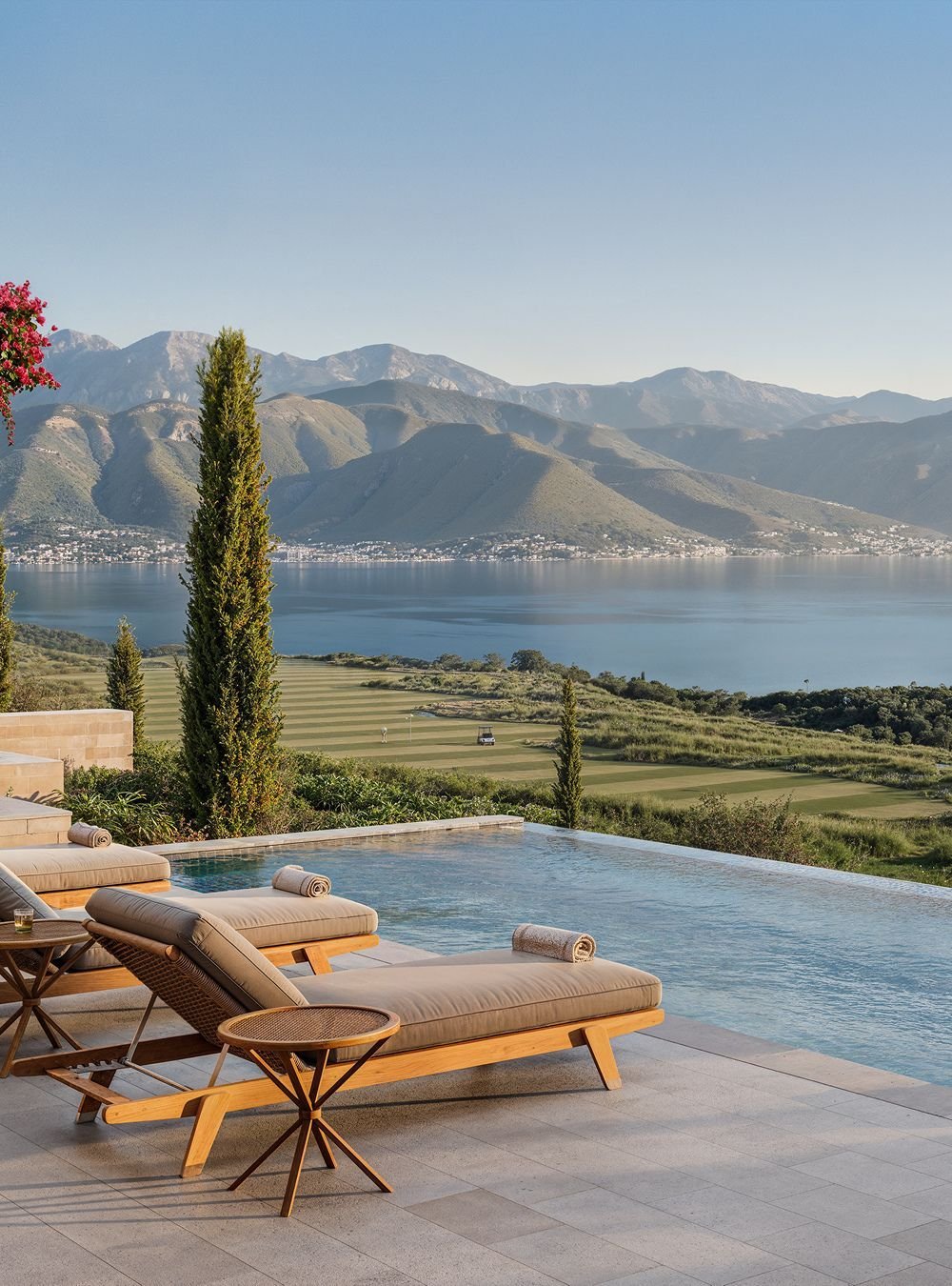 The Peaks Lustica Bay