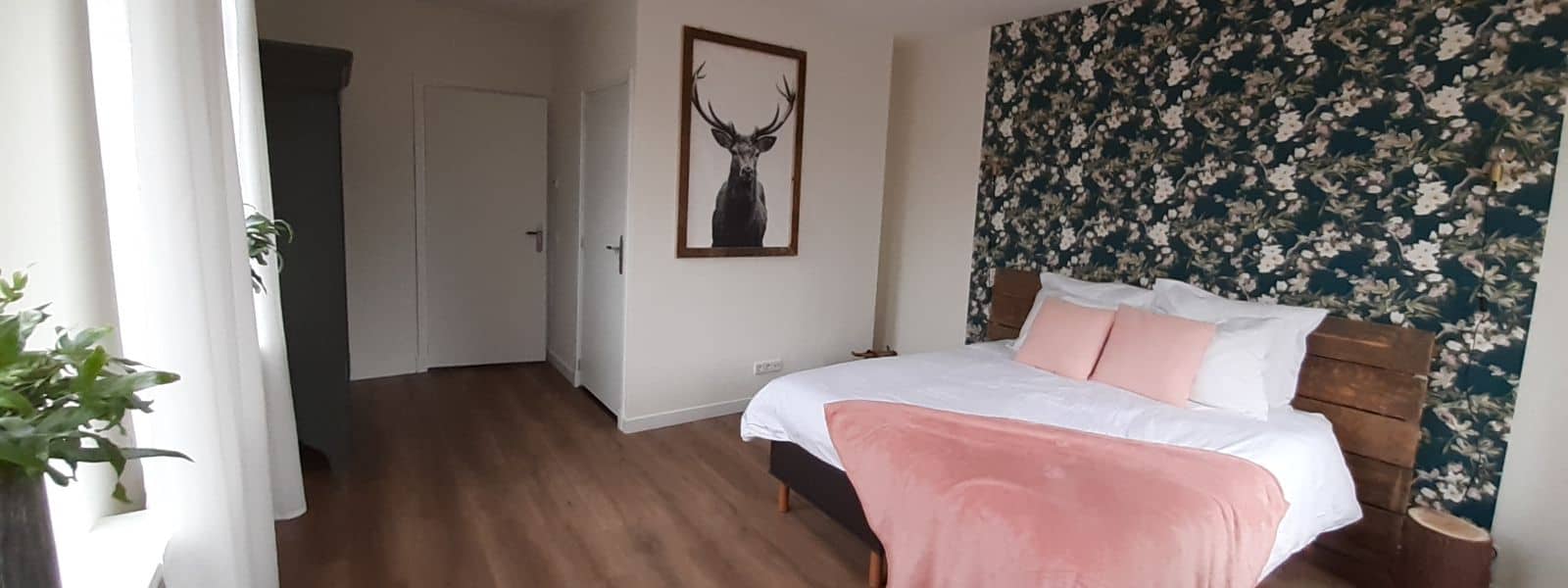 header-grote-kamer-foto-bij-dag-2
