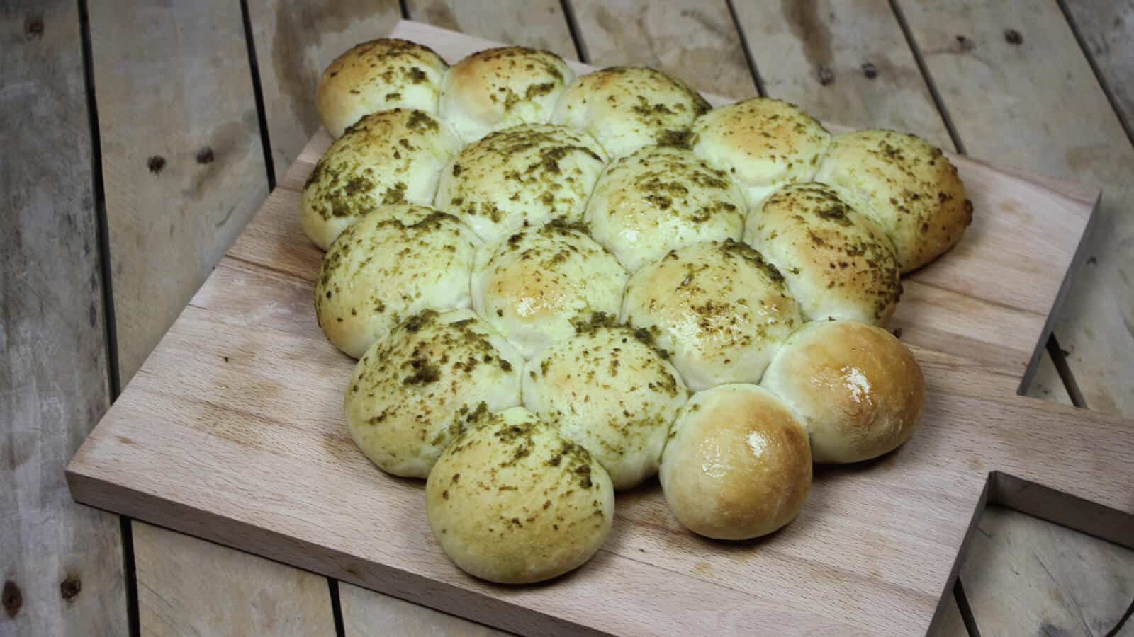 Begin je Kerst BBQ goed met dit Kerstboom Breekbrood