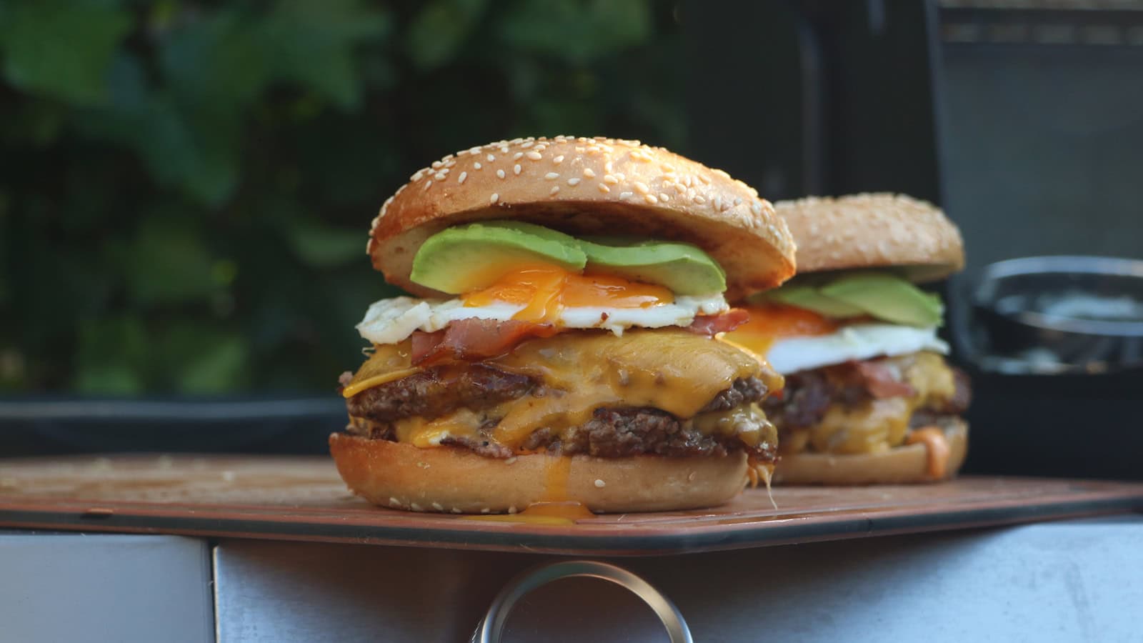 breakfast smashburgers recept