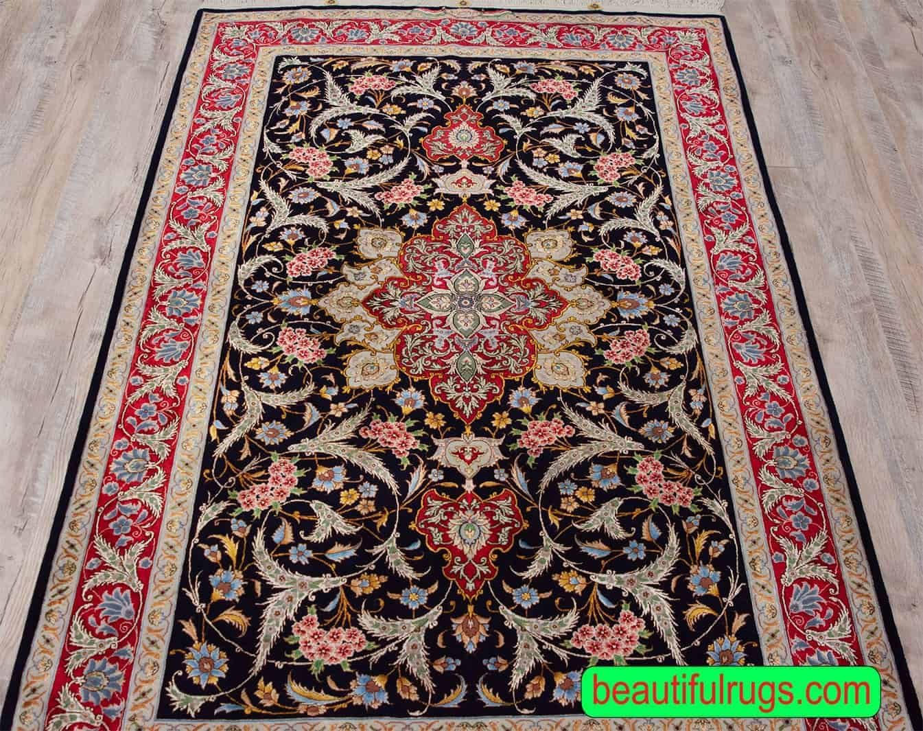 2404- Fine Persian Tabriz Rug, Silk and Wool. Size 3.10x6.1.