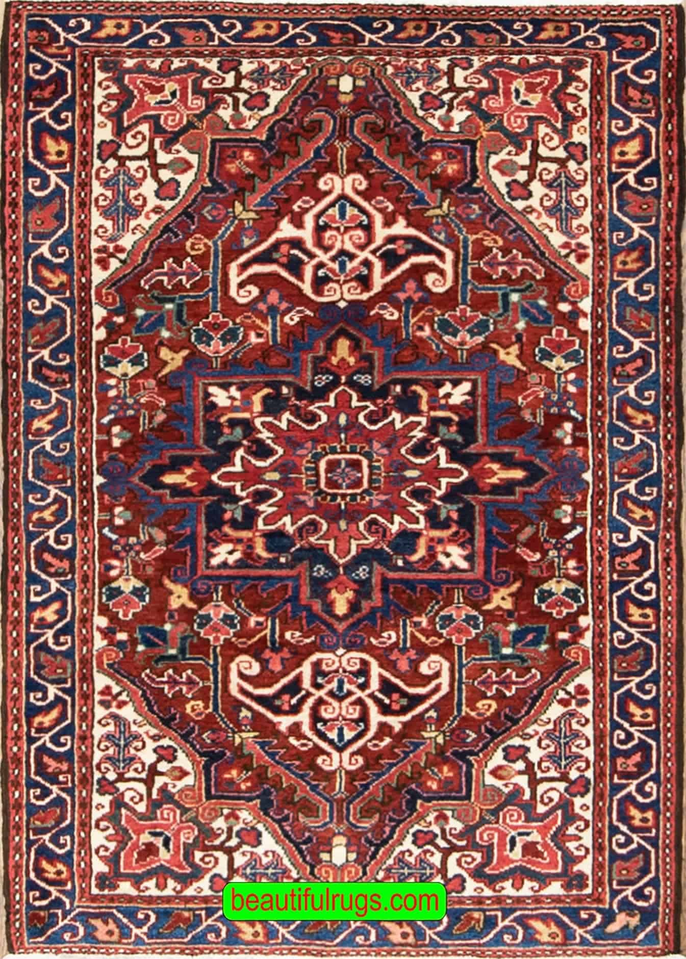2304- Small handmade Persian Heriz wool rug. Size 3.2x5.