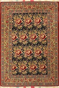 Hand Knotted Persian Senneh Rug, Floral Design Vegetable Dyed Rug. Size 6.9x10.6