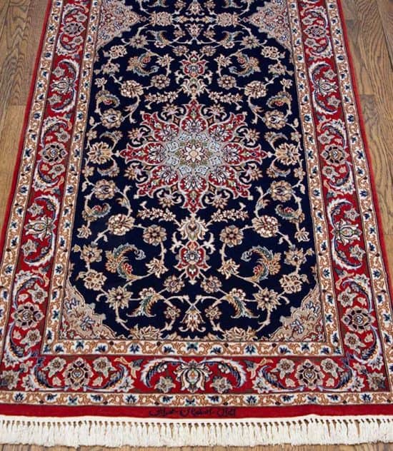 Rug 7550- Beautiful floral 10 ft hallway runner rug. A fine Persian hallway rug made from kork wool and silk. It measures 2.7 x 10.4.