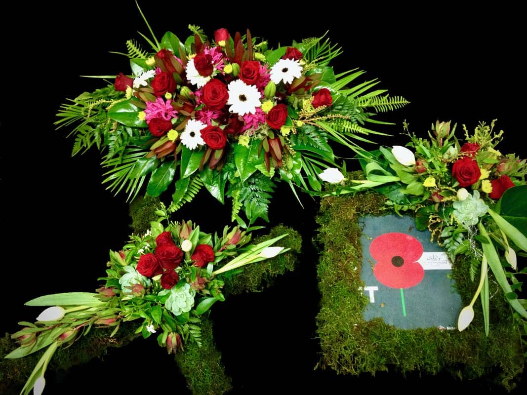 Custom Tribute Wreath - Image 12