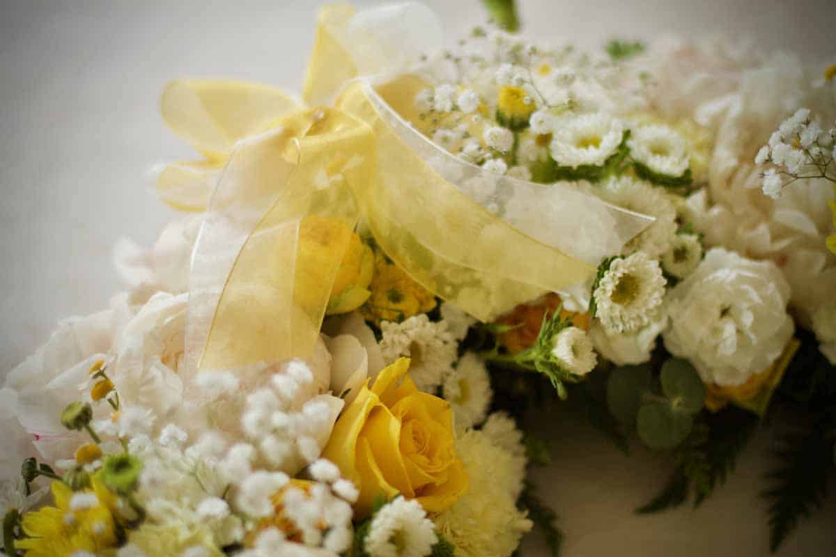 Eternal Sunshine Sympathy Wreath - Image 4