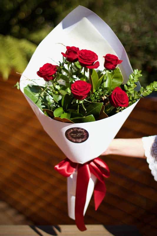 6 Roses (Half Dozen) - Image 3