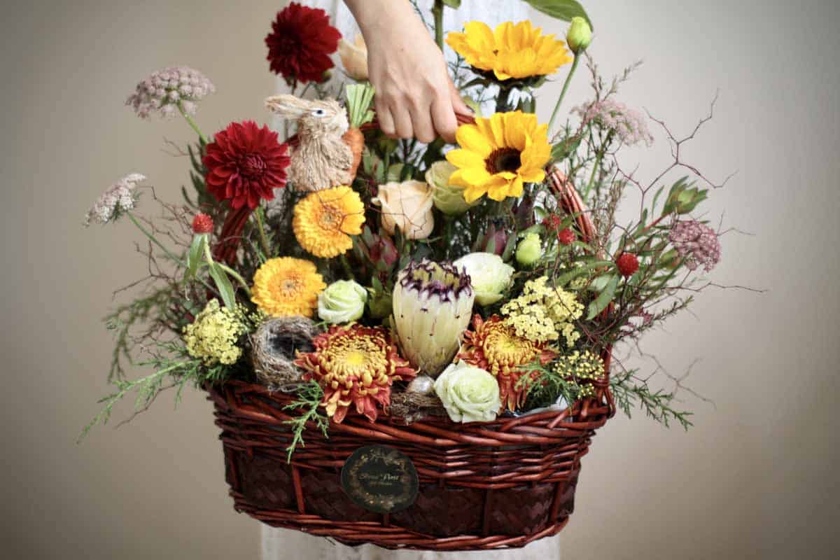 Hoppy Happy Easter Flower Arrangement - Image 3