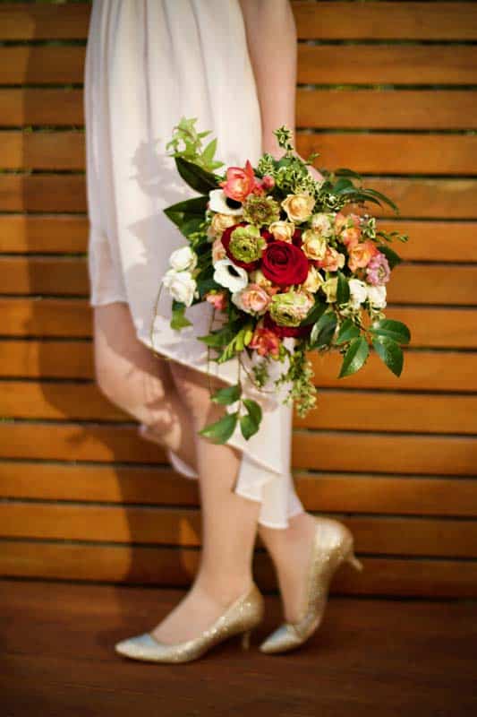 Red & White Bouquet - Image 3